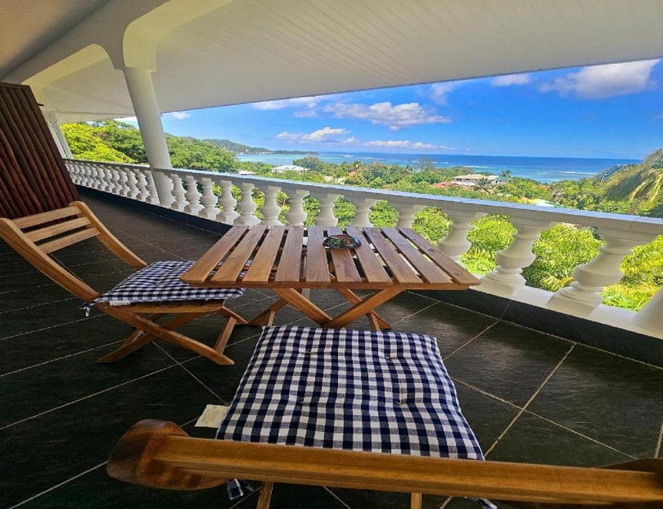 Au Lever Du Soleil Guest House Sea View О-Кап Экстерьер фото